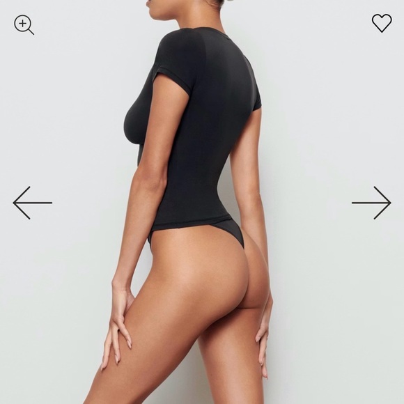 NEW SKIMS Fits Everybody Short Sleeve T-Shirt - Picture 3 of 5